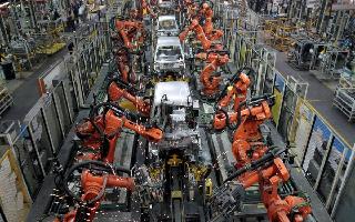 independence-day-2023-special-automobile-industry-evolution-ambassador-car-electric-vehicles-cng-hybrid-cars-self-reliant